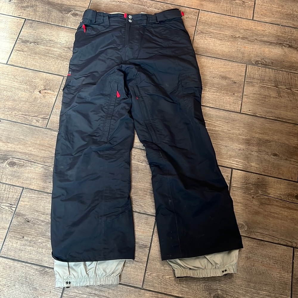 Burton Snowboard/Ski Pants Short